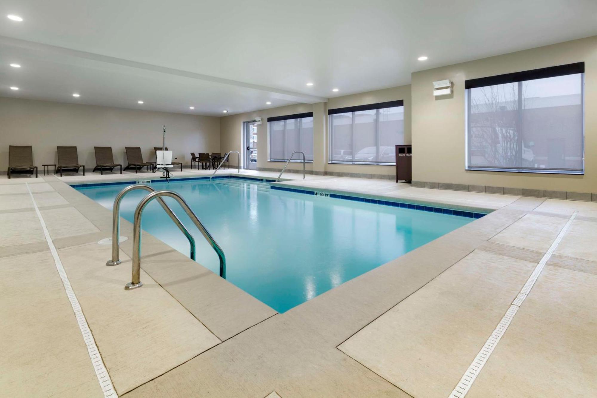 Hyatt Place Blacksburg/University Екстер'єр фото